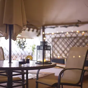 Casa Turistica Patio Cordobes - Parking Privado En La Juderia , Cordoba Spain
