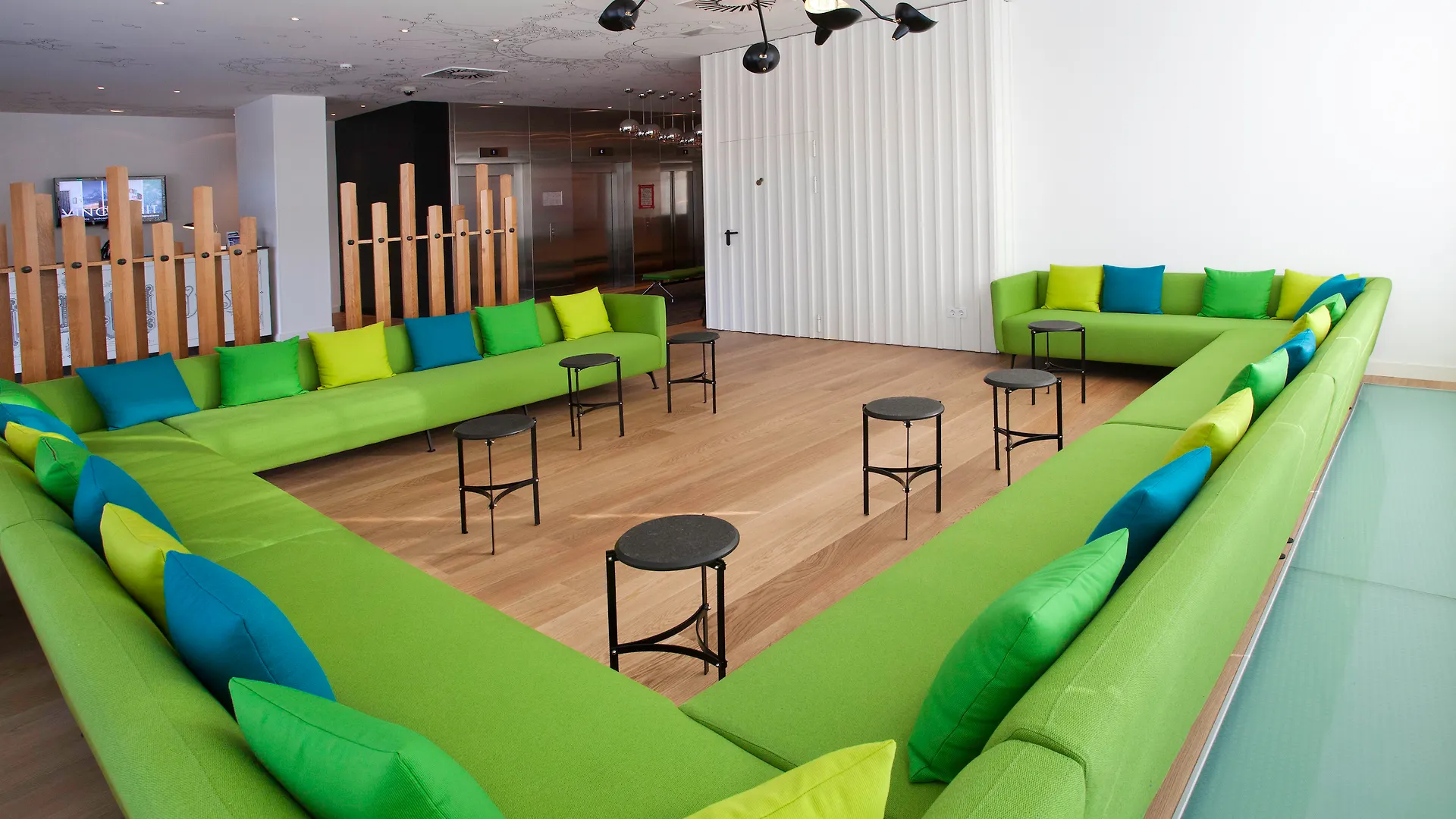 Hotel Vincci Bit Barcellona 4*,